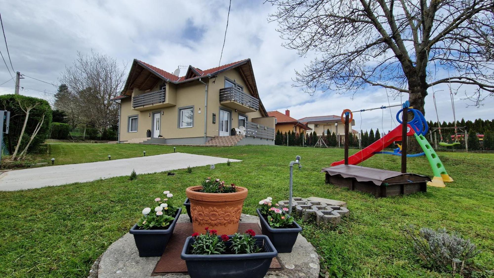 Silence Apartmanhaz Залакарош Екстер'єр фото